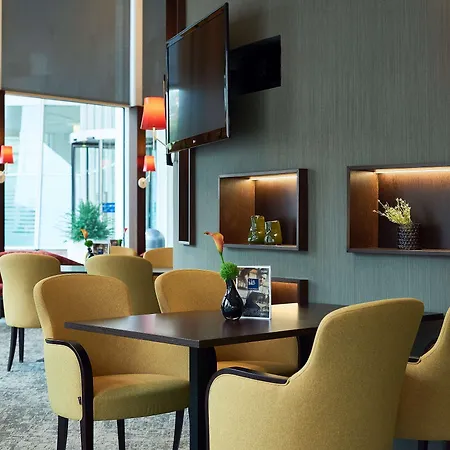 Dorint Kongresshotel Hotel 4*